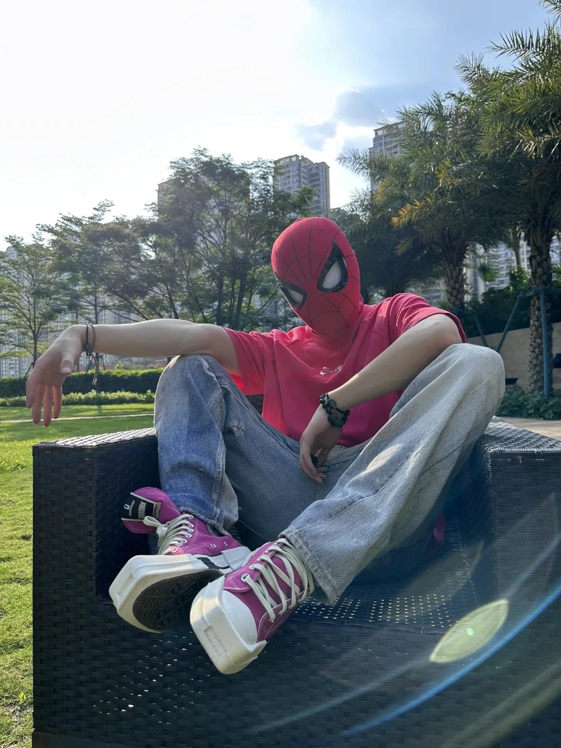 Spidey Junky™ Homecoming Blinking Spidey Mask